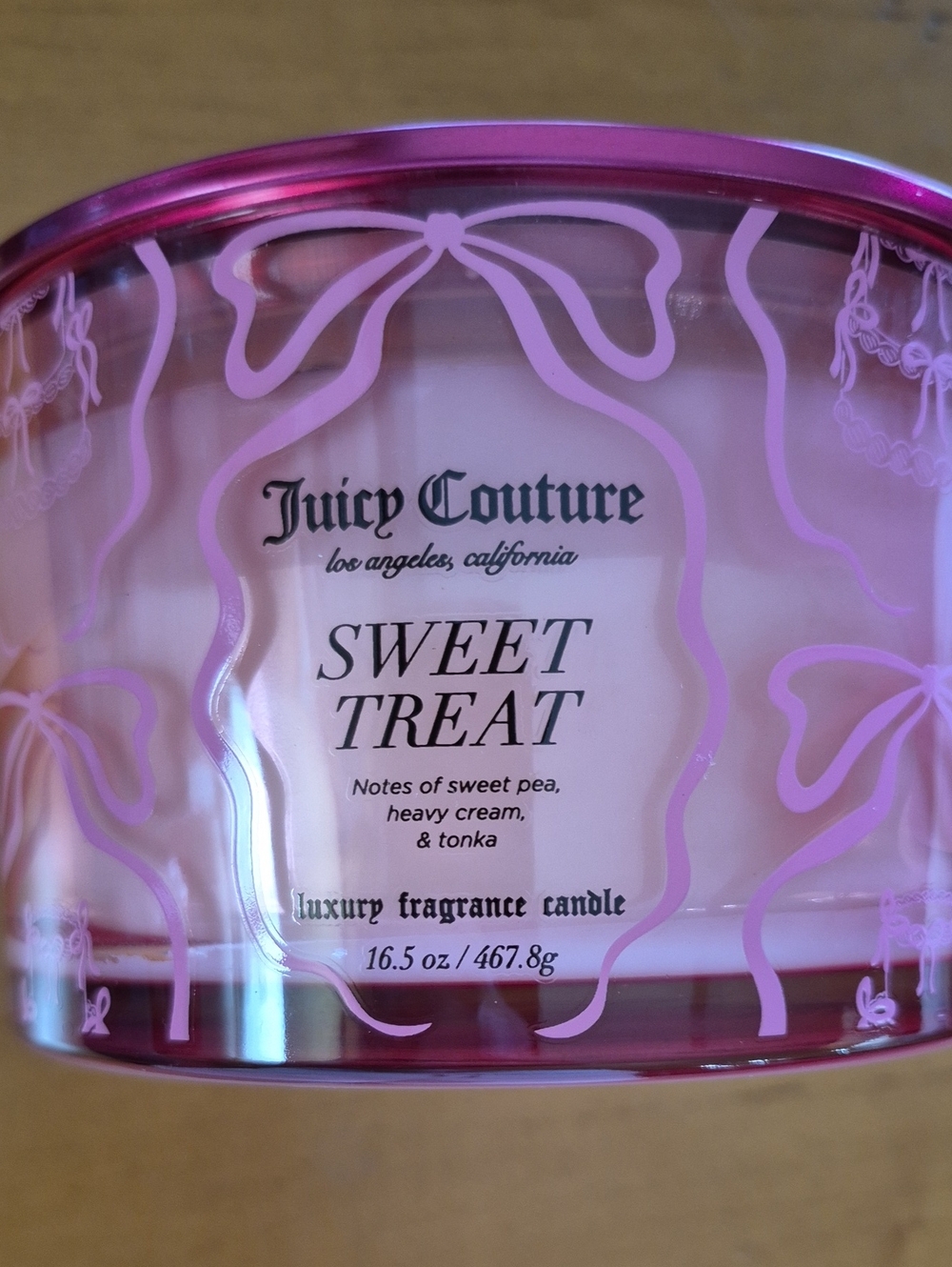 Juicy Couture 16.5oz, 3 wick Sweet Treat Candle in Pink and White